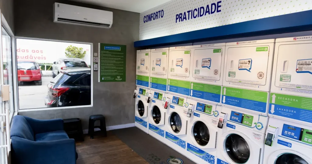 Lavar roupa em casa ou na lavanderia self-service: o que compensa mais? A Eco Smart Lavanderia faz as contas